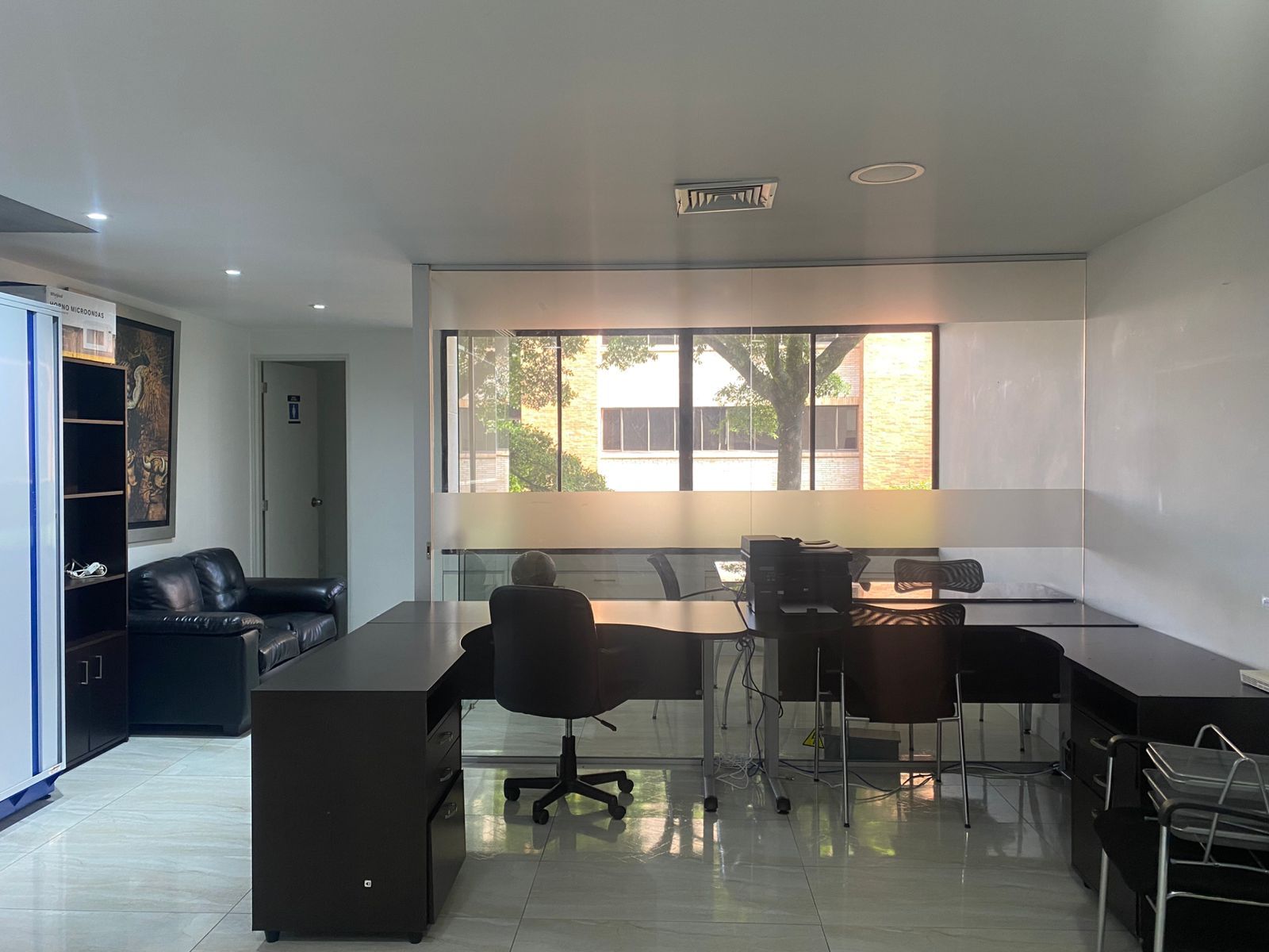 Oficina en arriendo Antioquia Medellín Patio Bonito 37 m2 Habitaciones 0 Baños 1 Garajes 1 Precio $4200000
