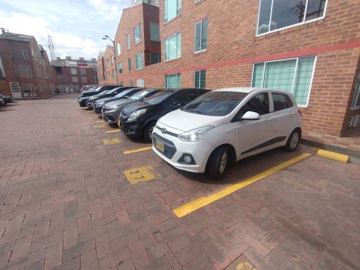 Casa en arriendo Cundinamarca Bogotá Cantalejo 94 m2 Habitaciones 3 Baños 3 Garajes 1 Precio $2800000