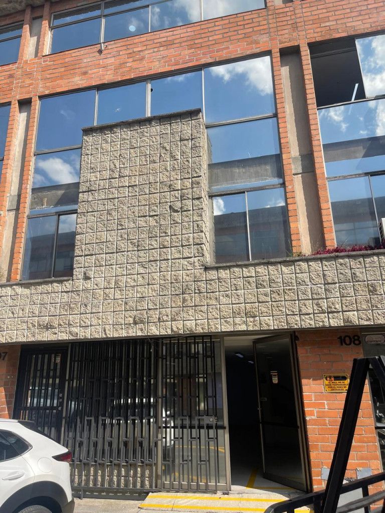 Bodega en arriendo Antioquia Medellín Aranjuez 0 m2 Habitaciones 0 Baños 3 Garajes 2 Precio $10000000