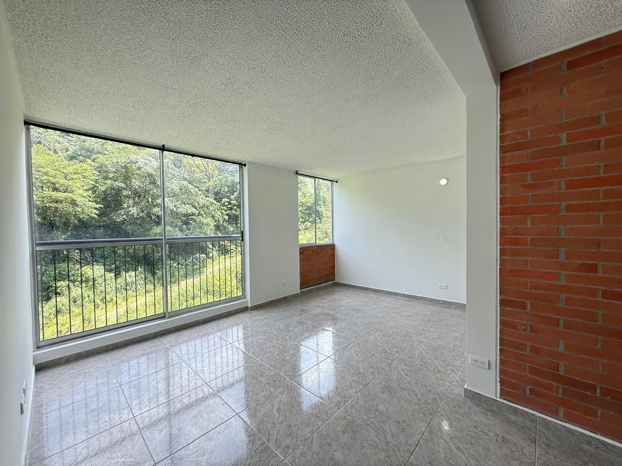 Apartamento en venta Risaralda Pereira El Poblado I Etapa 48 m2 Habitaciones 2 Baños 1 Garajes 0 Precio $235000000