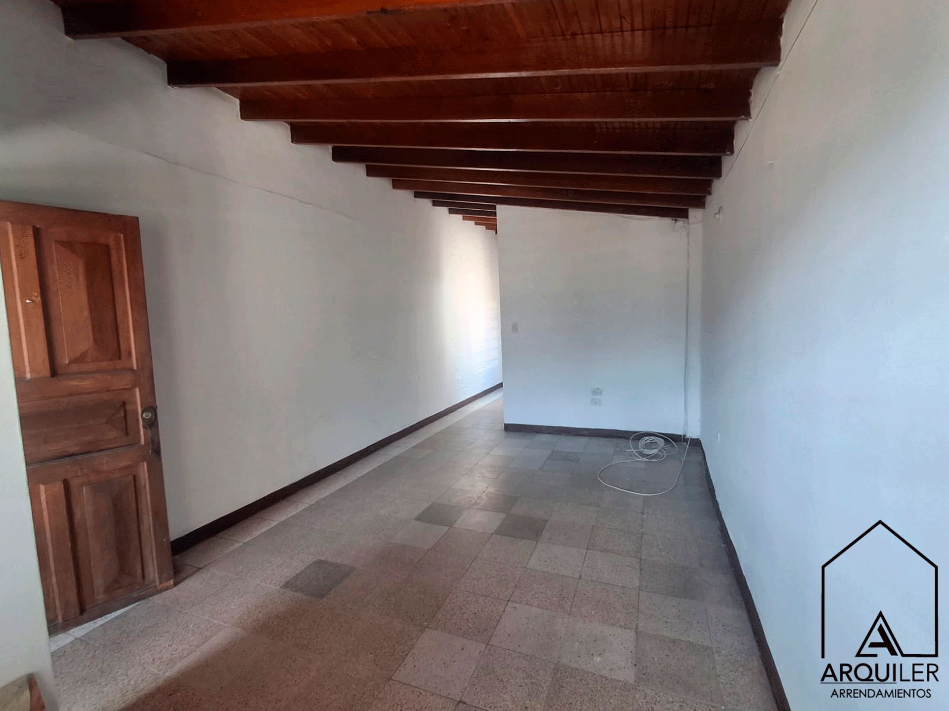 Casa en arriendo Antioquia Medellín Castilla 90 m2 Habitaciones 3 Baños 2 Garajes 0 Precio $1750000
