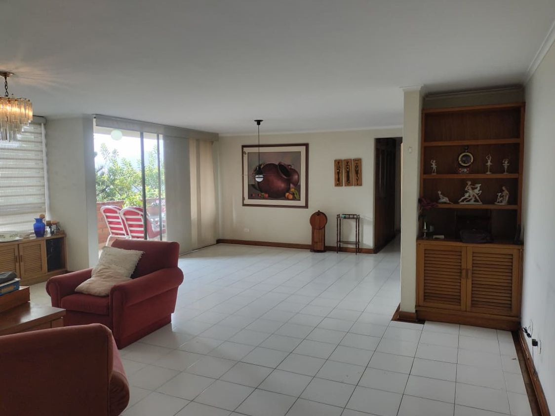 Apartamento en venta Antioquia Medellín Lalinde 198 m2 Habitaciones 4 Baños 4 Garajes 3 Precio $1330000000