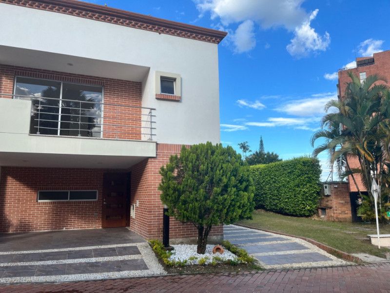 Casa en arriendo Tolima Ibagué Ibagué 300 m2 Habitaciones 4 Baños 5 Garajes 3 Precio $6350000