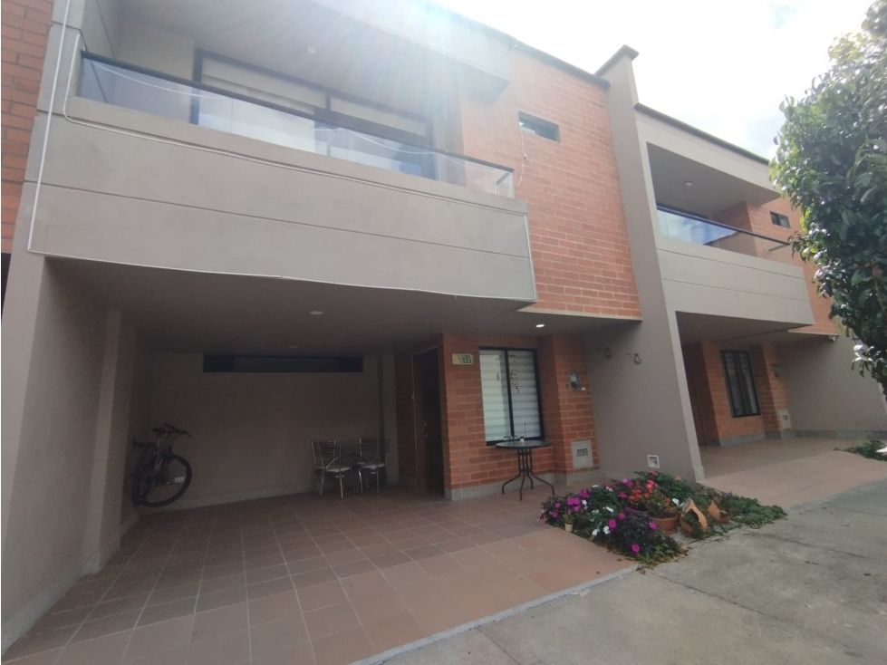 Casa en arriendo Antioquia La Ceja Fray Eugenio Ramirez Salazar 140 m2 Habitaciones 3 Baños 3 Garajes 1 Precio $4000000