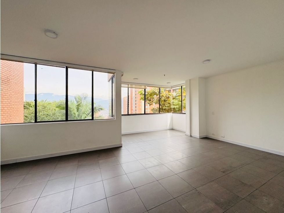 Apartamento en venta Antioquia Medellín Lalinde 102 m2 Habitaciones 3 Baños 3 Garajes 1 Precio $670000000