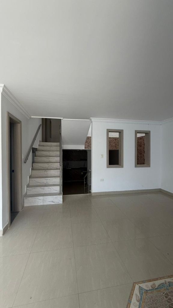 Casa en venta Valle Del Cauca Tuluá Centro 350 m2 Habitaciones 5 Baños 3 Garajes 3 Precio $950000000