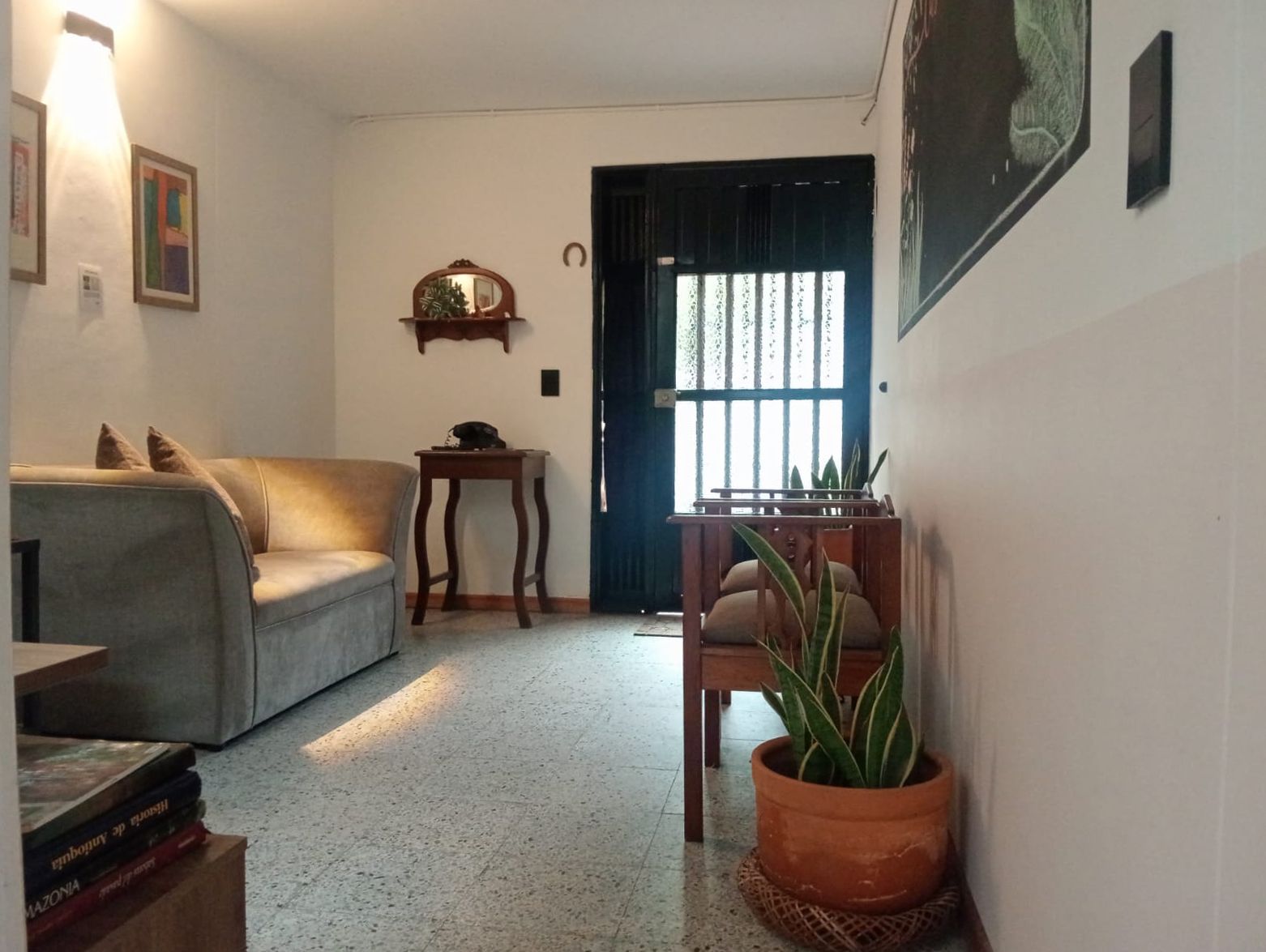 Apartamento en arriendo Antioquia Medellín Lorena 135 m2 Habitaciones 3 Baños 3 Garajes 0 Precio $5900000