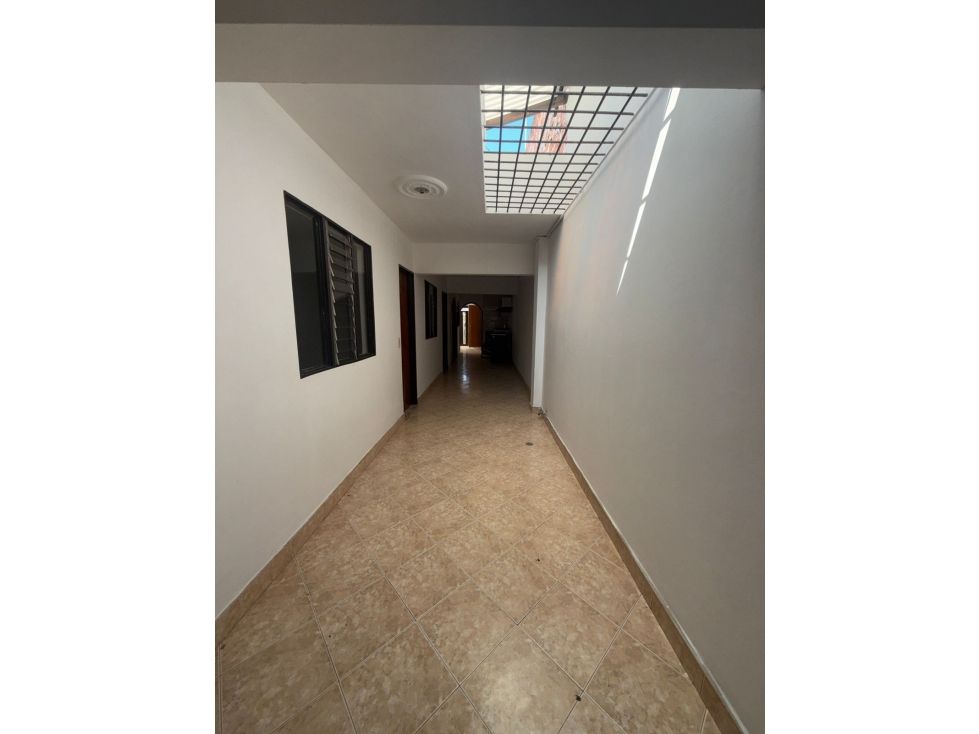 Apartamento en arriendo Antioquia Medellín Ecoparque Cerro El Volador 130 m2 Habitaciones 4 Baños 2 Garajes 0 Precio $3500000