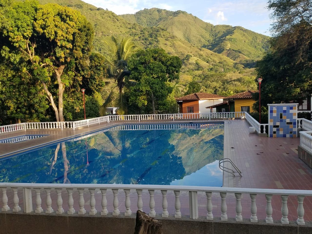 Casa Campestre en arriendo Antioquia San Jerónimo San Jerónimo 1000 m2 Habitaciones 4 Baños 2 Garajes 6 Precio $3200000