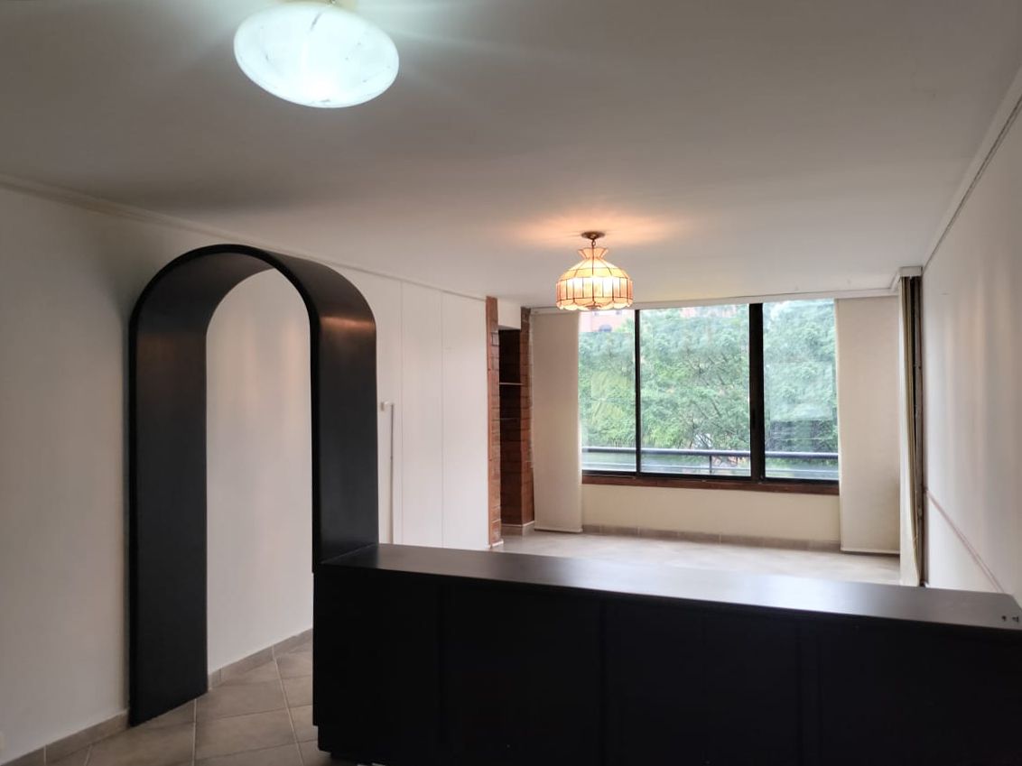 Apartamento en arriendo Antioquia Medellín Patio Bonito 117 m2 Habitaciones 3 Baños 2 Garajes 2 Precio $5150000