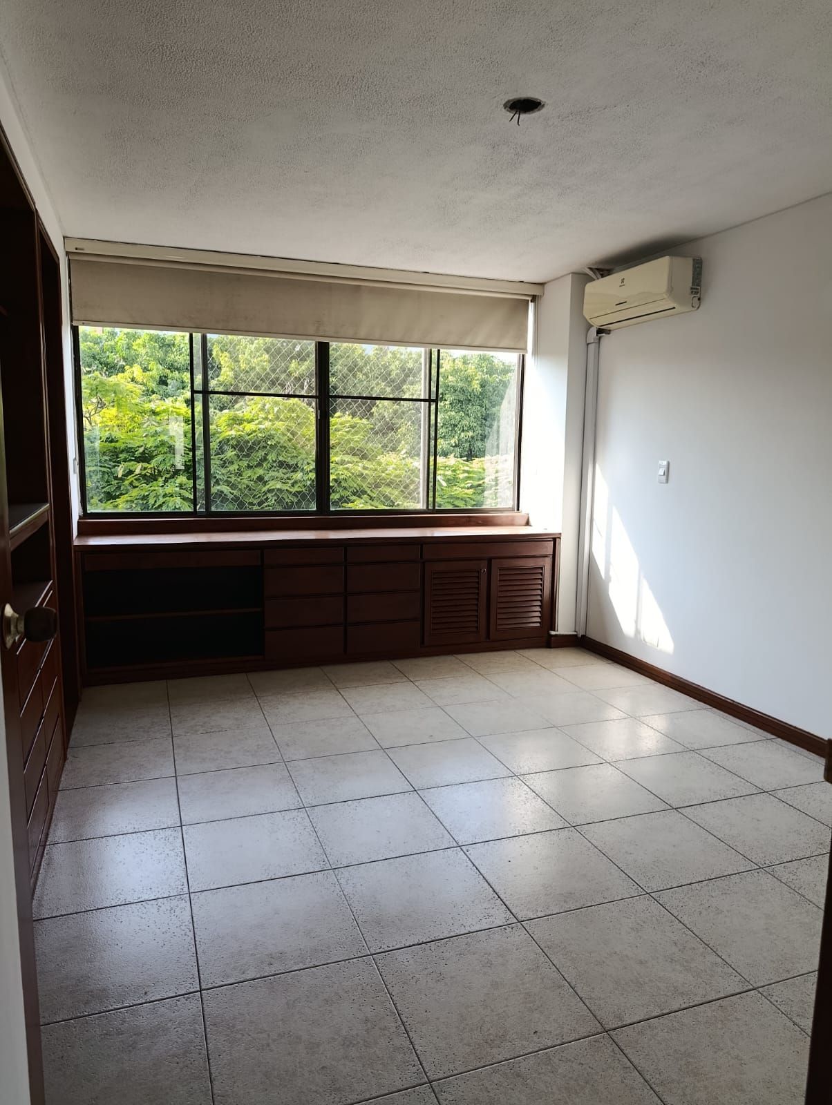 Apartamento en venta Valle Del Cauca Cali Unicentro Cali 119 m2 Habitaciones 3 Baños 2 Garajes 2 Precio $520000000