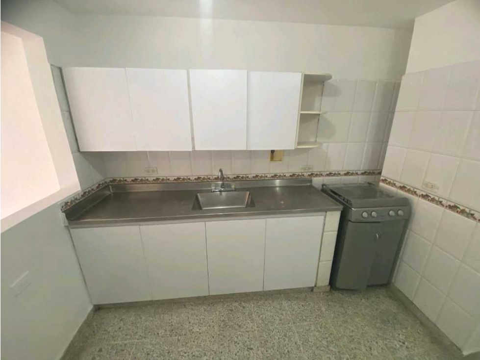 Apartamento en arriendo Antioquia Envigado El Salado 90 m2 Habitaciones 3 Baños 2 Garajes 0 Precio $2600000