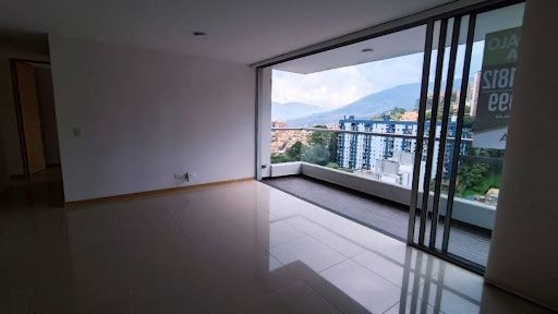 Apartamento en arriendo Antioquia Medellín Asomadera No2 70 m2 Habitaciones 2 Baños 2 Garajes 1 Precio $3800000