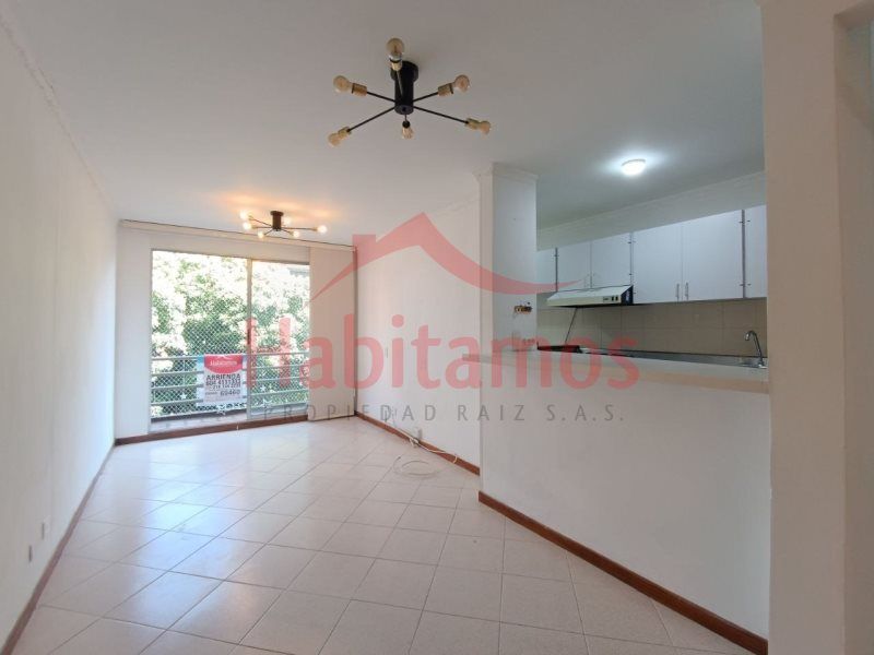 Apartamento en arriendo Antioquia Medellín San Joaquin 81 m2 Habitaciones 2 Baños 3 Garajes 1 Precio $3000000