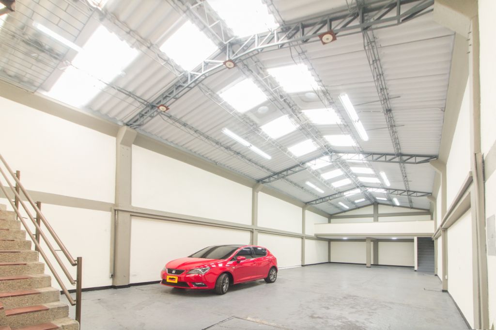 Bodega en arriendo Cundinamarca Bogotá Juan Xxiii 280 m2 Habitaciones 0 Baños 3 Garajes 0 Precio $13000000