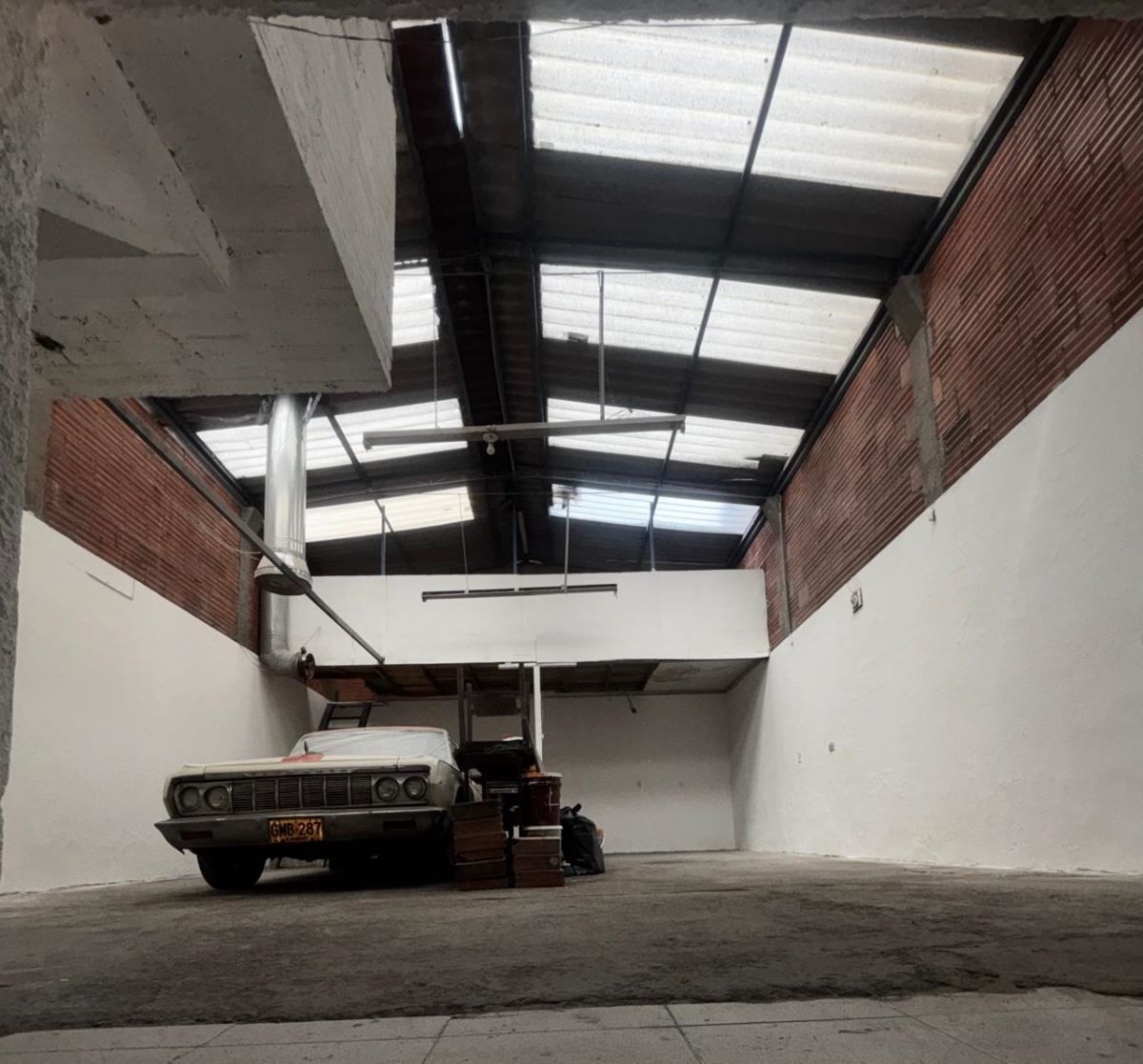 Bodega en arriendo Cundinamarca Bogotá Rionegro 160 m2 Habitaciones 0 Baños 1 Garajes 2 Precio $5500000