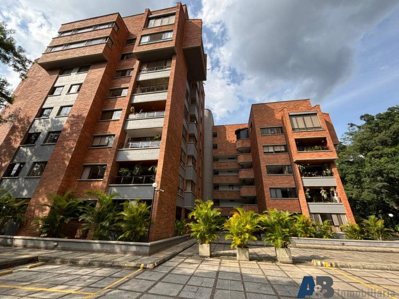 Apartamento en arriendo Antioquia Medellín Las Lomas No1 80 m2 Habitaciones 2 Baños 2 Garajes 2 Precio $4000000