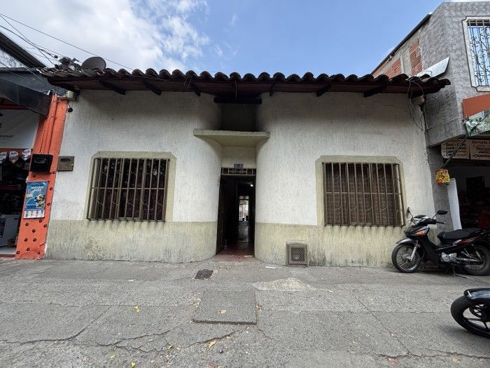 Casa en venta Valle Del Cauca Cali Villa Colombia 158 m2 Habitaciones 5 Baños 2 Garajes 0 Precio $680000000