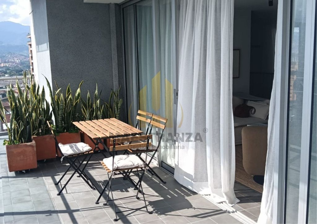 Apartamento en arriendo Antioquia Medellín Patio Bonito 110 m2 Habitaciones 2 Baños 3 Garajes 1 Precio $8700000
