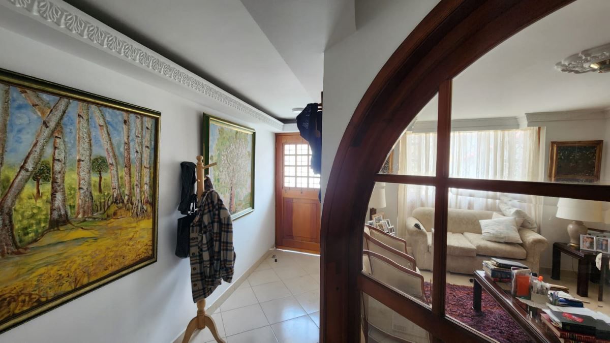 Casa en venta Cundinamarca Bogotá Mónaco 300 m2 Habitaciones 5 Baños 6 Garajes 7 Precio $1500000000