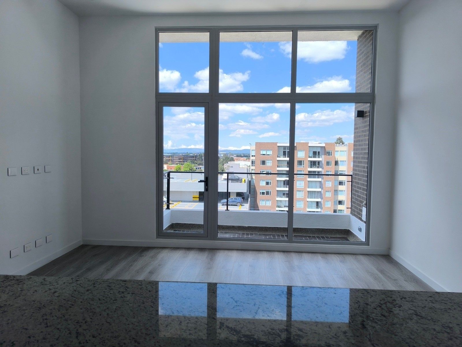 Apartamento en venta Cundinamarca Bogotá Modelia 76 m2 Habitaciones 3 Baños 2 Garajes 1 Precio $650000000