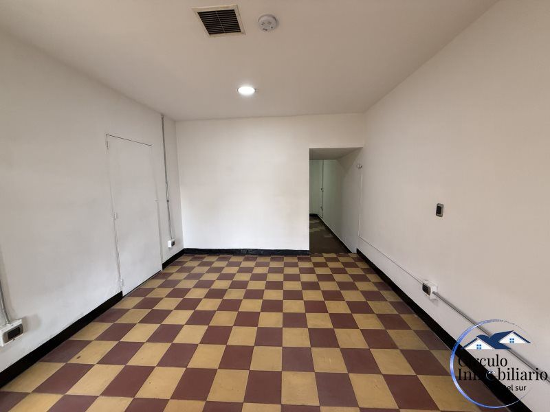 Local en arriendo Antioquia Envigado El Dorado 45 m2 Habitaciones 0 Baños 1 Garajes 0 Precio $2100000