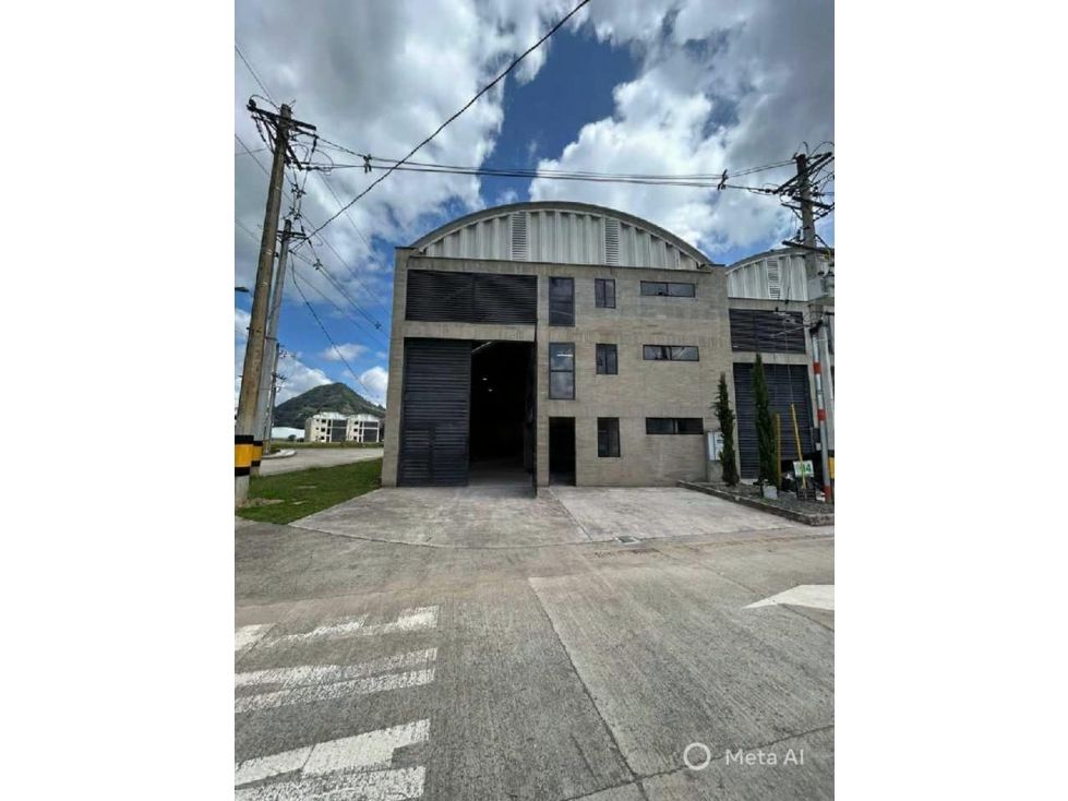 Bodega en arriendo Antioquia La Ceja Ofir 488 m2 Habitaciones 0 Baños 3 Garajes 2 Precio $11900000