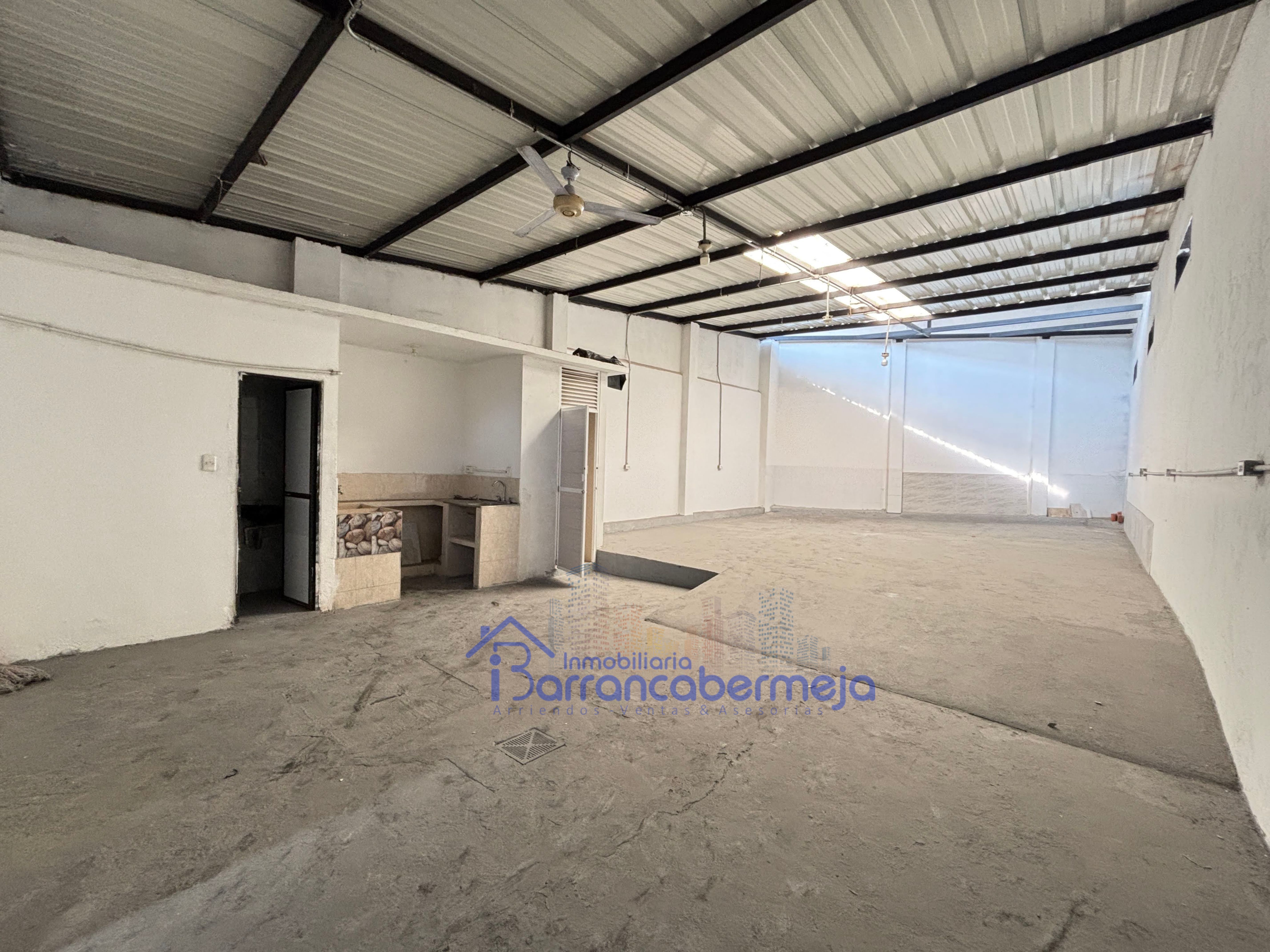 Local Comercial en arriendo Santander Barrancabermeja La Floresta 285 m2 Habitaciones 3 Baños 2 Garajes 0 Precio $7000000
