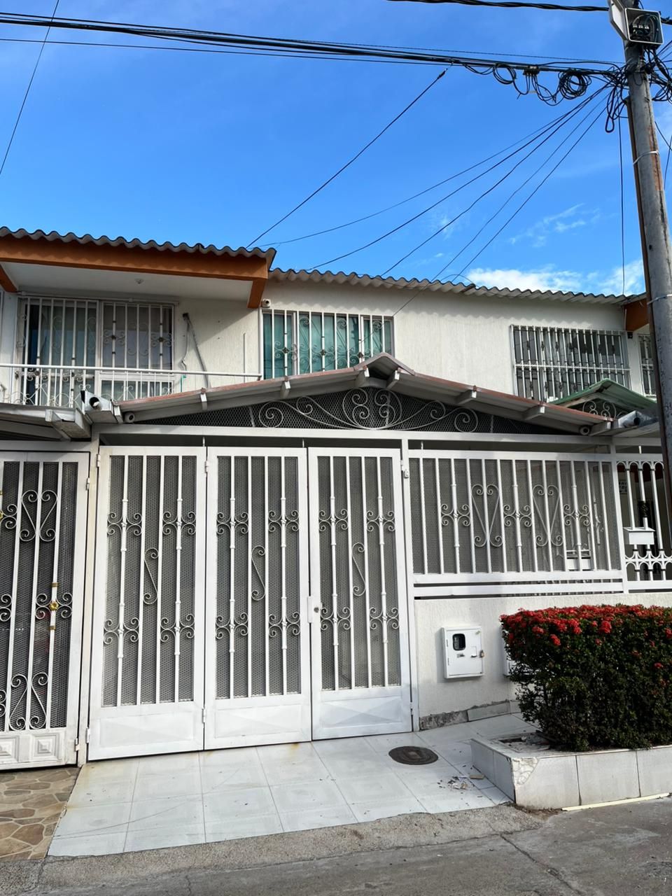 Casa en venta Huila Neiva Manzanares 93 m2 Habitaciones 3 Baños 2 Garajes 1 Precio $240000000