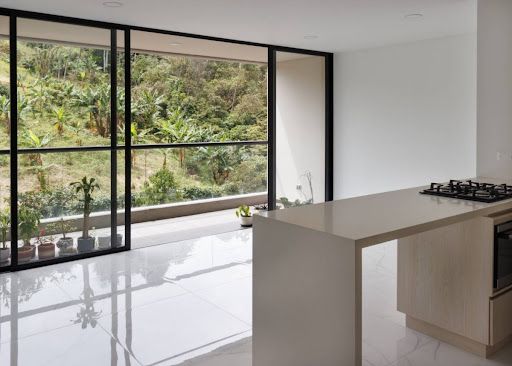 Apartamento en venta Antioquia Envigado Altos De Aragon 83 m2 Habitaciones 3 Baños 2 Garajes 2 Precio $770000000