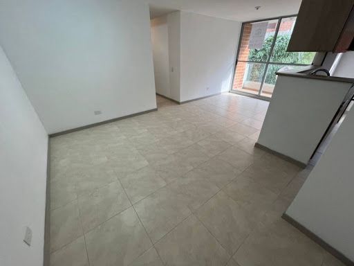 Apartamento en arriendo Antioquia Envigado Loma Del Barro 70 m2 Habitaciones 3 Baños 2 Garajes 1 Precio $2850000