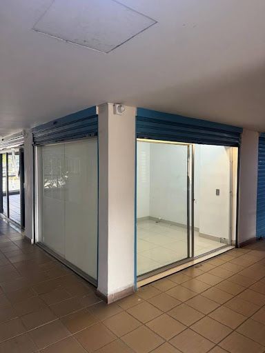 Local en arriendo Antioquia Medellín El Chagualo 10 m2 Habitaciones 0 Baños 1 Garajes 0 Precio $1150000