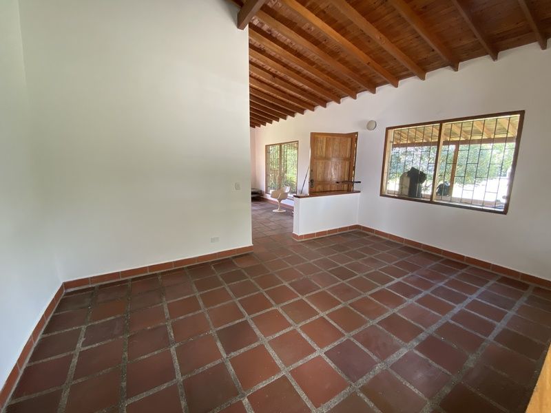 Finca en arriendo Antioquia Rionegro Rionegro 200 m2 Habitaciones 5 Baños 4 Garajes 1 Precio $6800000