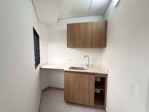 Local en arriendo Antioquia Sabaneta Holanda 90 m2 Habitaciones 0 Baños 2 Garajes 1 Precio $3500000