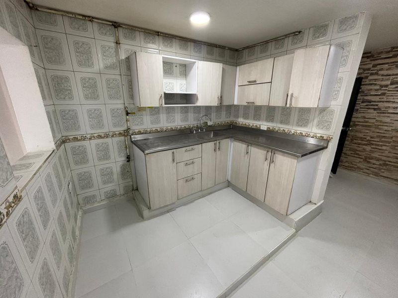 Local en arriendo Antioquia Medellín Villa Guadalupe 140 m2 Habitaciones 0 Baños 1 Garajes 0 Precio $5300000