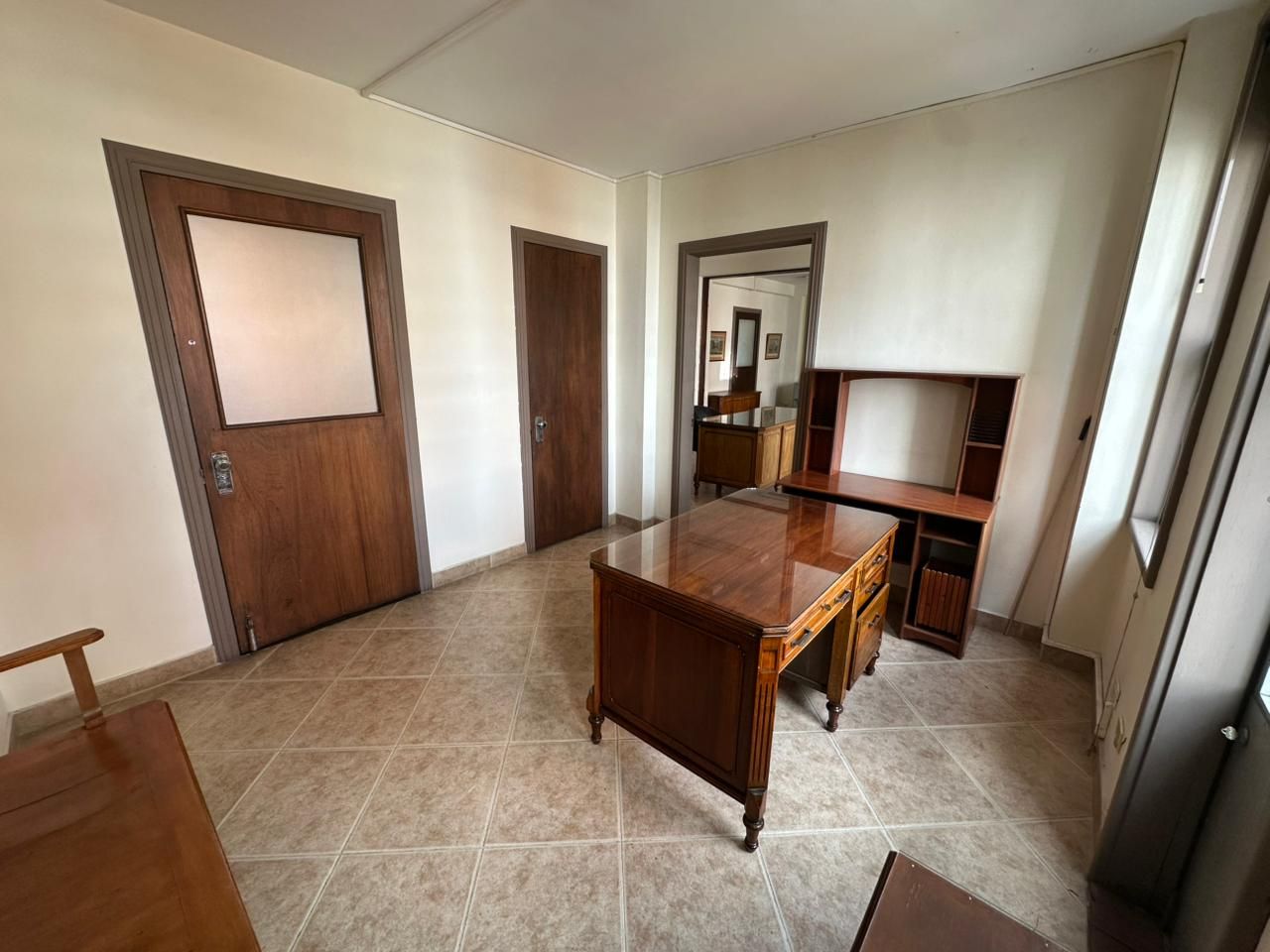 Oficina en arriendo Antioquia Medellín Colon 100 m2 Habitaciones 0 Baños 1 Garajes 0 Precio $3600000