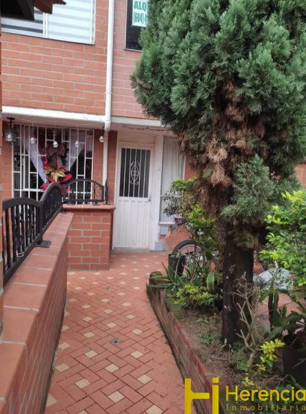 Casa en arriendo Antioquia Itagüí Ditaires 120 m2 Habitaciones 4 Baños 2 Garajes 1 Precio $2300000