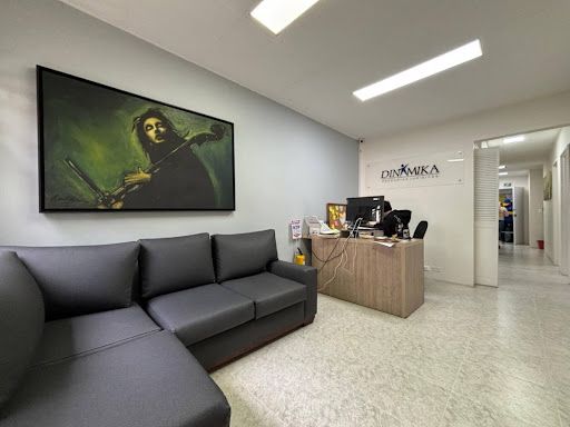 Oficina en arriendo Antioquia Medellín La Candelaria 100 m2 Habitaciones 0 Baños 3 Garajes 1 Precio $5500000