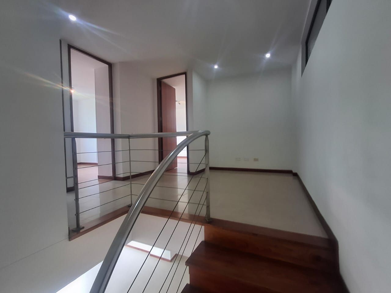 Apartamento en arriendo Antioquia Medellín San Lucas 120 m2 Habitaciones 3 Baños 3 Garajes 2 Precio $5700000