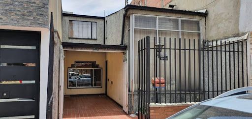 Casa en venta Cundinamarca Bogotá Carvajal 156 m2 Habitaciones 4 Baños 2 Garajes 1 Precio $590000000