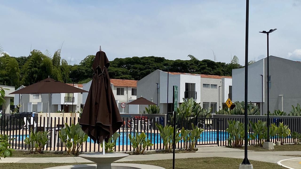 Casa en arriendo Valle Del Cauca Jamundí Jamundí 100 m2 Habitaciones 3 Baños 3 Garajes 1 Precio $2400000