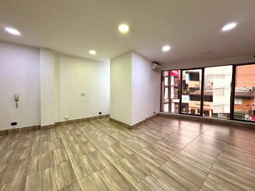 Oficina en arriendo Antioquia Medellín El Poblado 44 m2 Habitaciones 0 Baños 1 Garajes 1 Precio $3400000