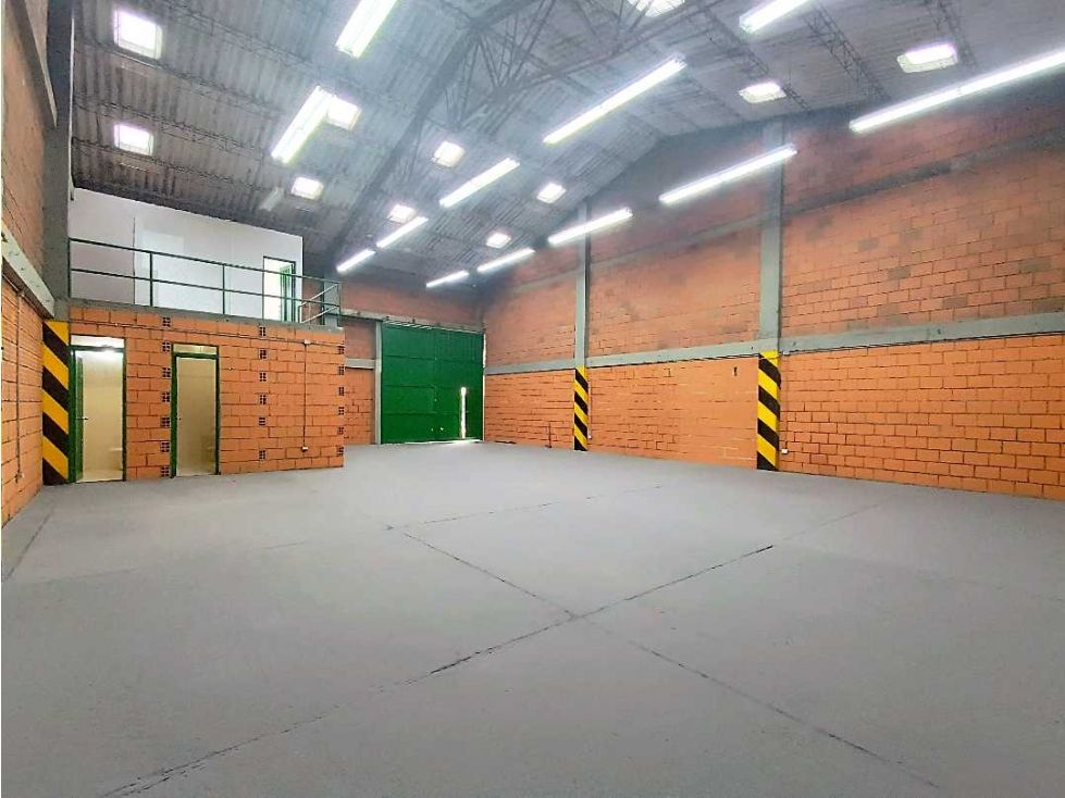 Bodega en arriendo Caldas Villamaría Plan De Varta 222 m2 Habitaciones 0 Baños 2 Garajes 0 Precio $5500000