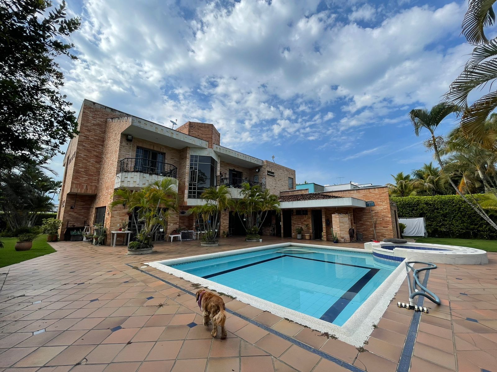 Casa en venta Valle Del Cauca Jamundí Cn Samanes De La Morada 500 m2 Habitaciones 5 Baños 7 Garajes 10 Precio $1530000000