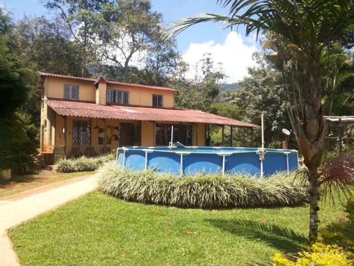Finca en venta Valle Del Cauca Dagua Dagua 400 m2 Habitaciones 6 Baños 6 Garajes 5 Precio $1650000000