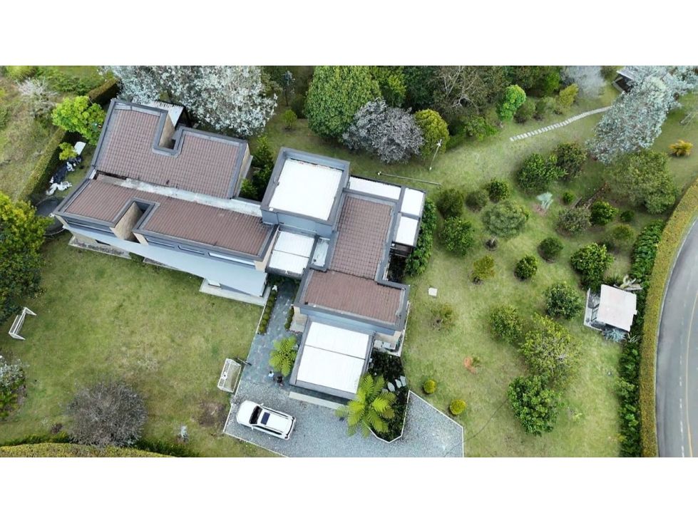 Casa Campestre en venta Antioquia La Ceja La Ceja 394 m2 Habitaciones 3 Baños 5 Garajes 2 Precio $3700000000