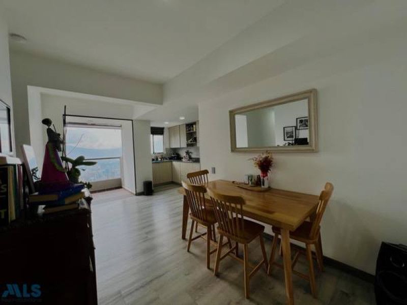 Inmuebles en Remate Apartamento en venta Antioquia Medellín Asomadera No2 71 m2 Habitaciones 3 Baños 2 Garajes 1 Precio $670000000