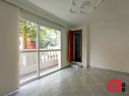 Apartamento en arriendo Antioquia Envigado El Dorado 72 m2 Habitaciones 3 Baños 2 Garajes 0 Precio $2800000