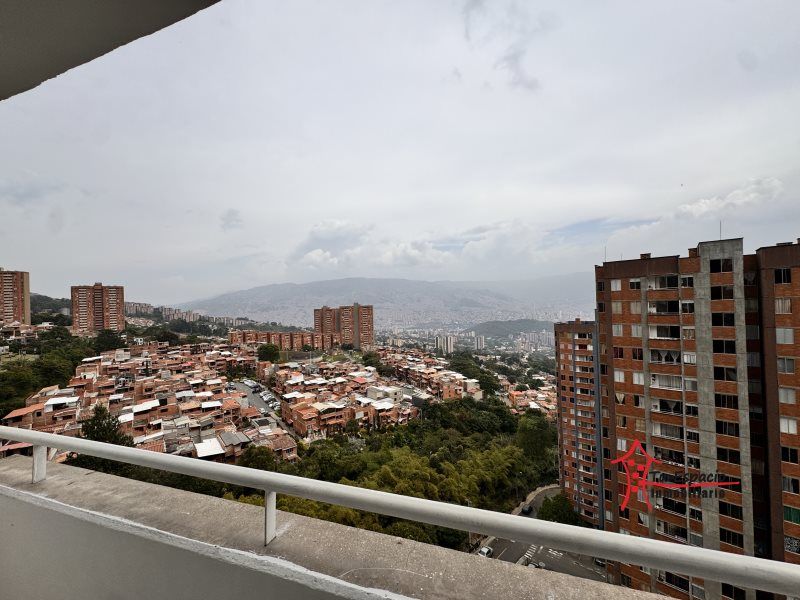 Apartamento en arriendo Antioquia Medellín Carpinelo 65 m2 Habitaciones 2 Baños 1 Garajes 0 Precio $1400000