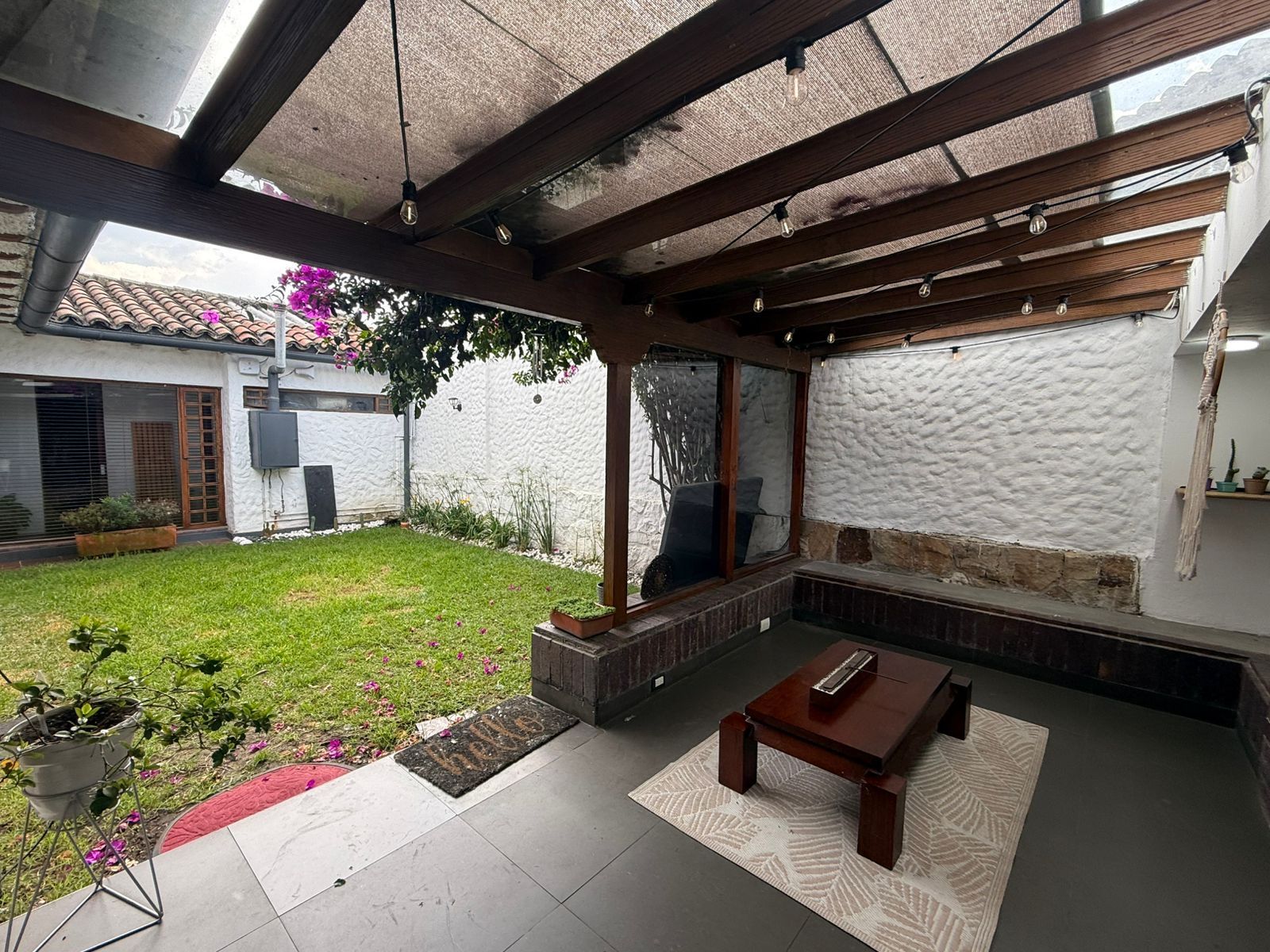 Casa en arriendo Cundinamarca Bogotá Club Los Lagartos 280 m2 Habitaciones 3 Baños 3 Garajes 1 Precio $7700000